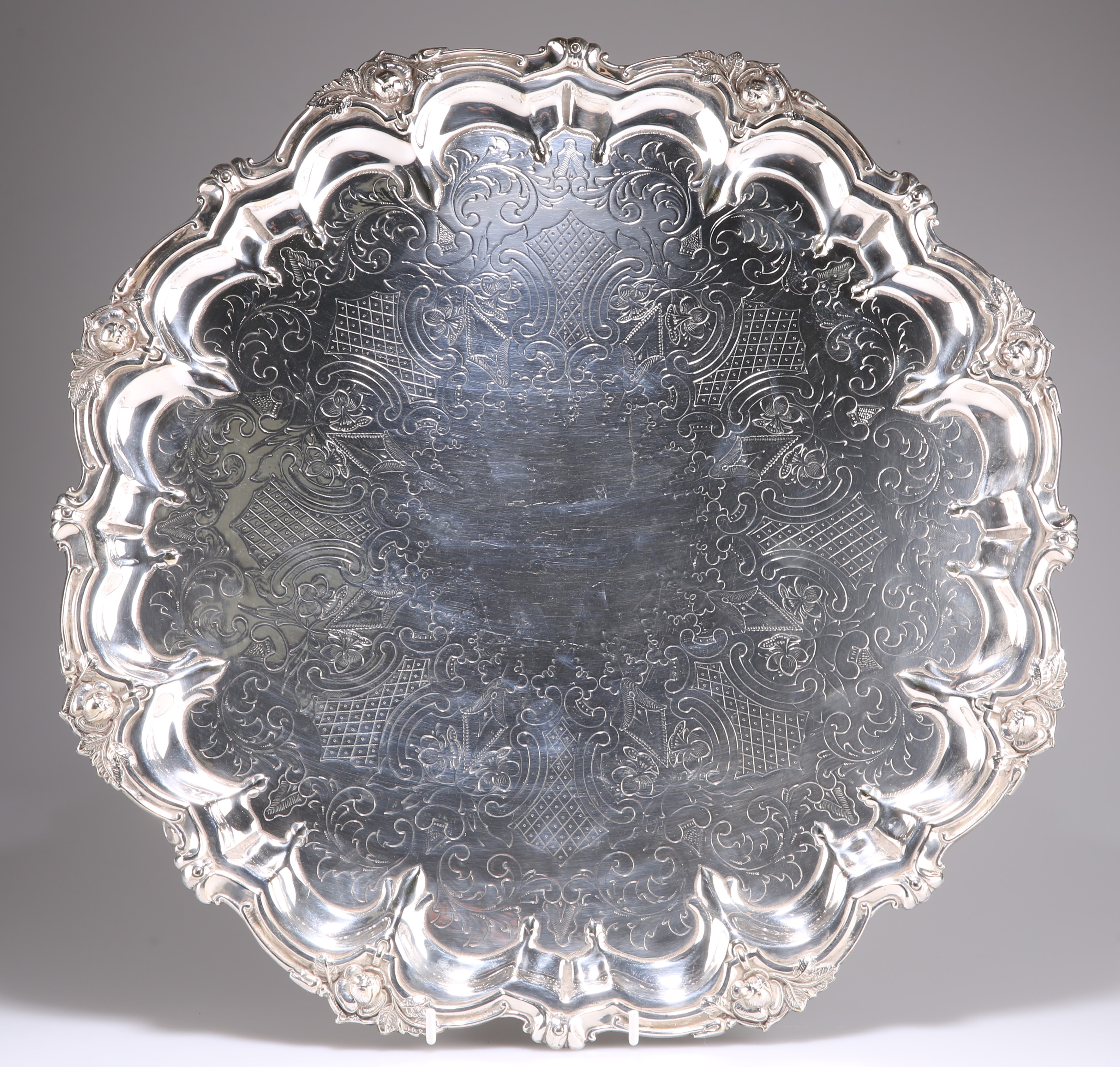 A LARGE VICTORIAN SILVER-PLATED SALVER - Image 2 of 3