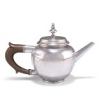 AN EDWARDIAN SILVER BACHELOR'S TEAPOT,