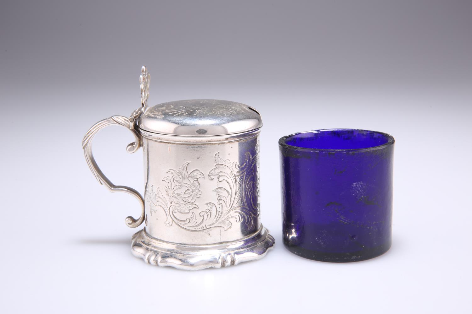 A VICTORIAN SILVER MUSTARD POT - Image 6 of 6