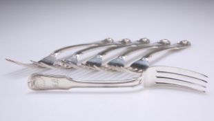 A SET OF SIX GEORGE III SILVER DESSERT FORKS