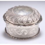 AN 18TH CENTURY DUTCH SILVER BOX