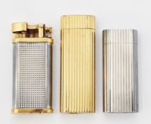 A GROUP OF THREE VINTAGE LIGHTERS