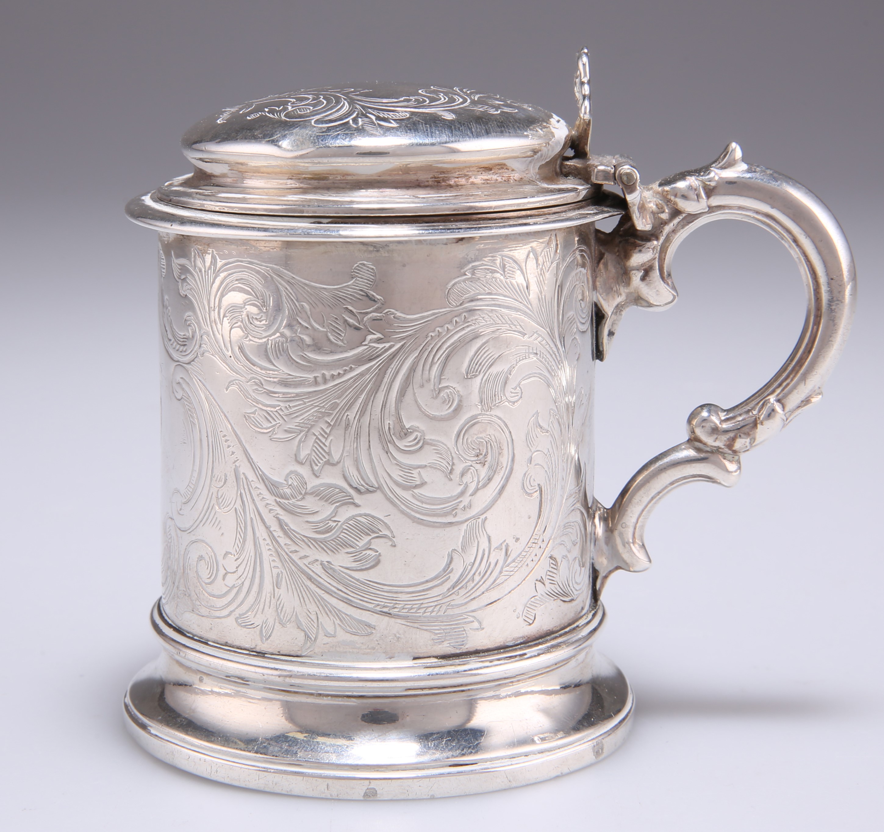 A VICTORIAN SILVER MUSTARD POT