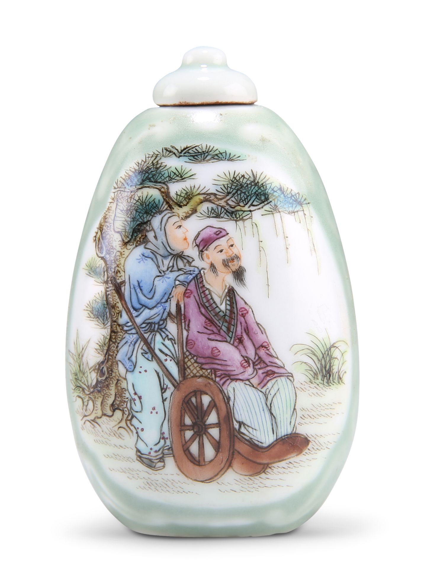 A CHINESE PORCELAIN SNUFF BOTTLE