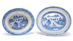 A CHINESE BLUE AND WHITE RIBBON-EDGED BOWL AND STAND