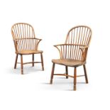 A PAIR OF THAMES VALLEY ELM WINDSOR CHAIRS, FIRST HALF OF THE 19TH CENTURY