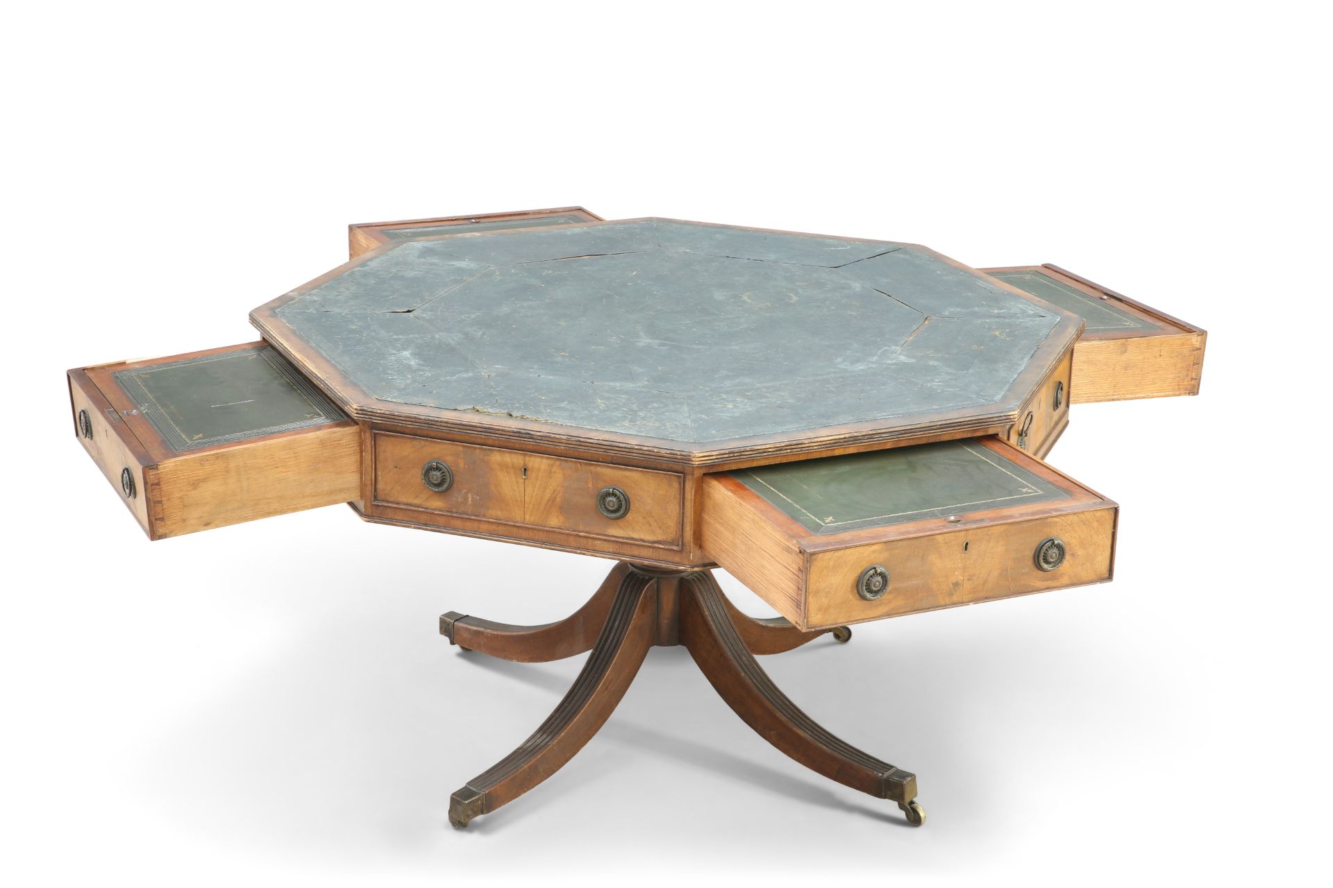 A LEATHER-INSET MAHOGANY OCTAGONAL LIBRARY TABLE, LATE 19TH CENTURY, - Bild 2 aus 4
