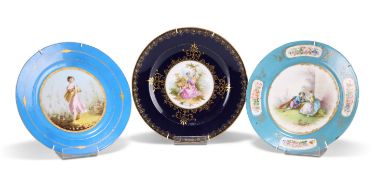 TWO 19TH CENTURY FRENCH SÈVRES STYLE PORCELAIN PLATES