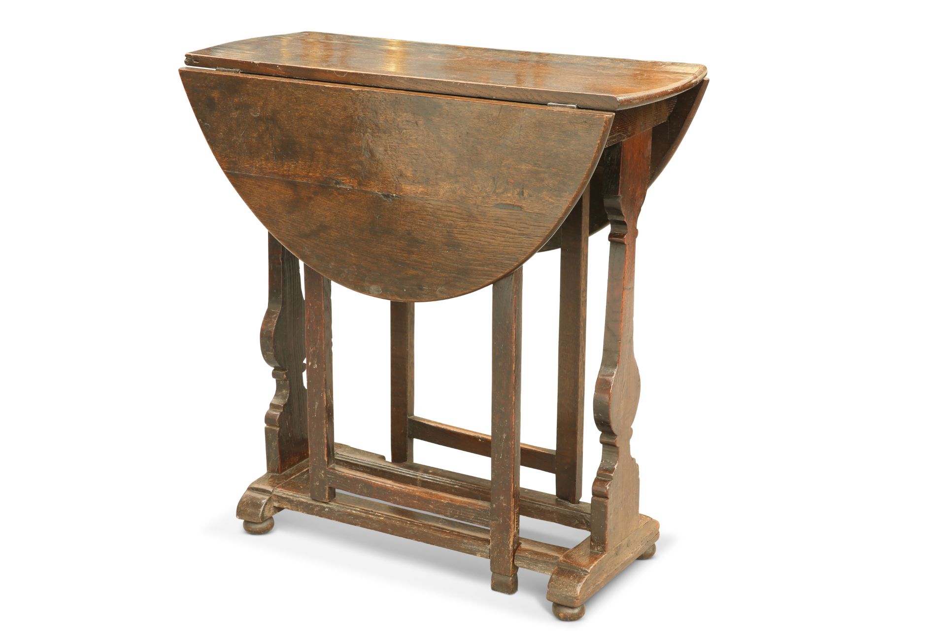 A LATE 17TH CENTURY OAK GATELEG TABLE, OF SMALL PROPORTIONS