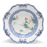 AN 18TH CENTURY CHINESE FAMILLE ROSE BASIN