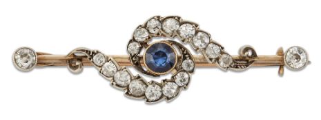 AN EARLY 20TH CENTURY SAPPHIRE AND DIAMOND BAR BROOCH