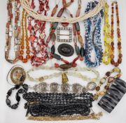 A QUANTITY OF COSTUME JEWELLERY