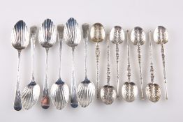 A GROUP OF SEVEN GEORGIAN SILVER TEASPOONS