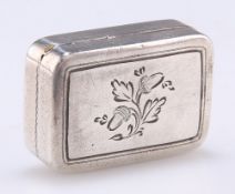 A GEORGE III SILVER VINAIGRETTE