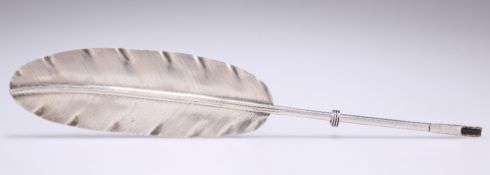 AN EDWARD VIII SILVER NOVELTY INK QUILL