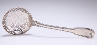 AN 18TH CENTURY FRENCH SILVER SUGAR SIFTING SPOON