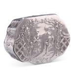 A GERMAN SILVER SNUFF BOX, LATE 19TH CENTURY