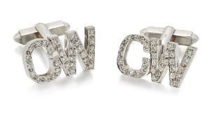 A PAIR OF 18 CARAT WHITE GOLD DIAMOND CUFFLINKS