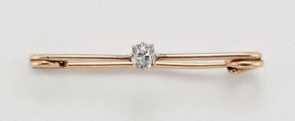 A DIAMOND BAR BROOCH