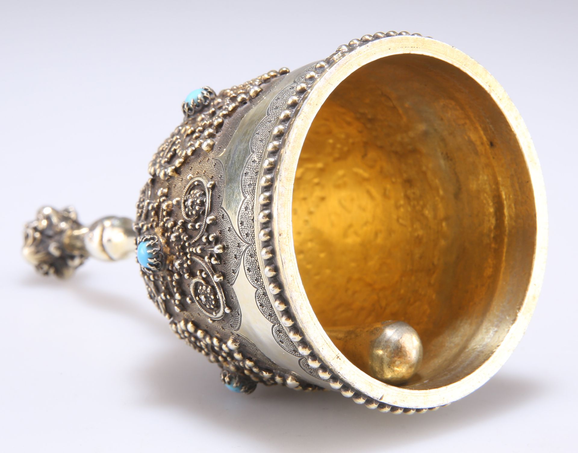 A FINE 19TH CENTURY FRENCH SILVER-GILT TABLE BELL - Bild 3 aus 4