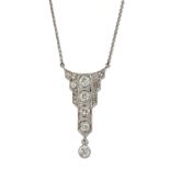 AN EARLY 20TH CENTURY DIAMOND PENDANT NECKLACE