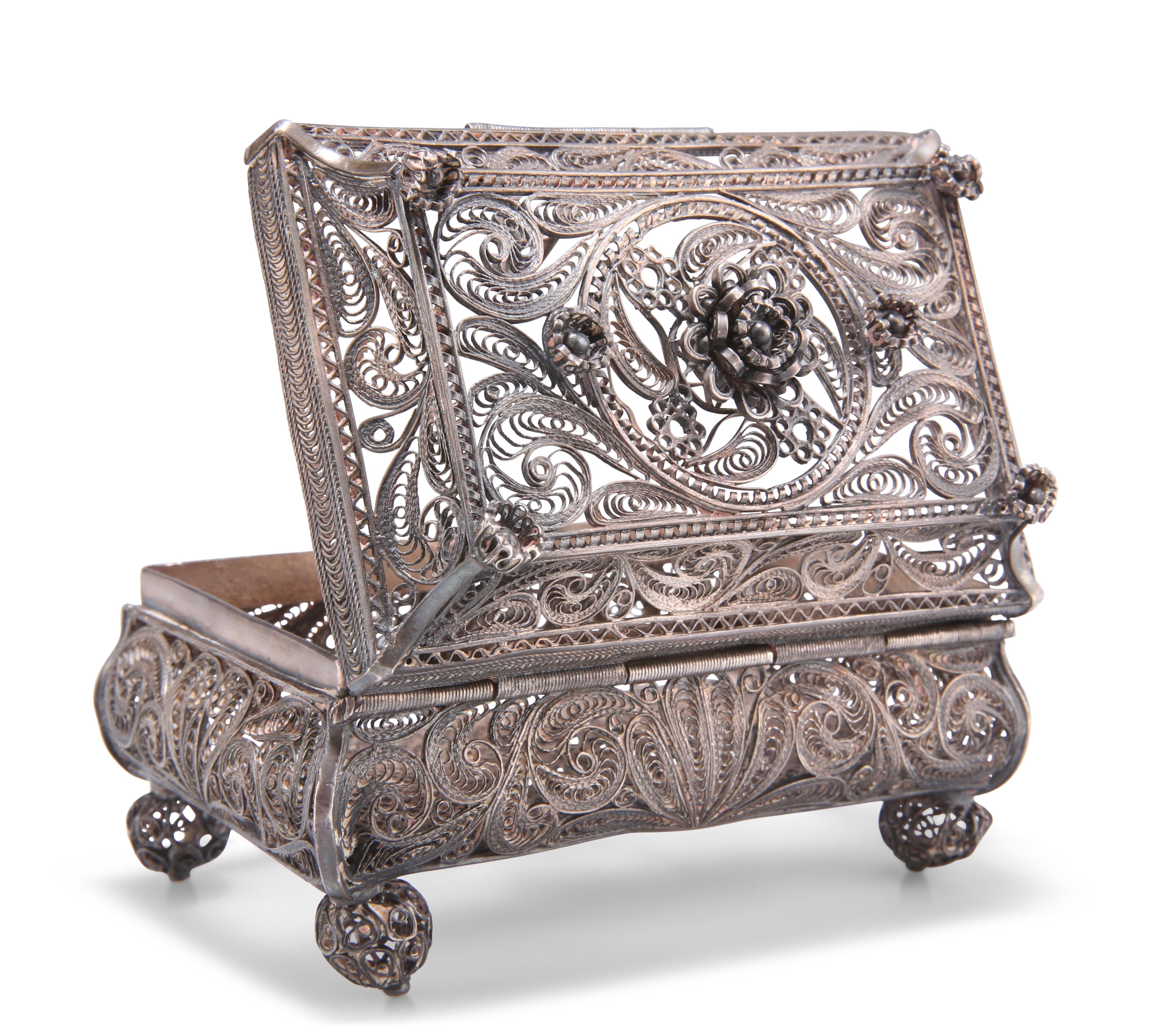 A 19TH CENTURY RUSSIAN SILVER FILIGREE CASKET - Image 3 of 6