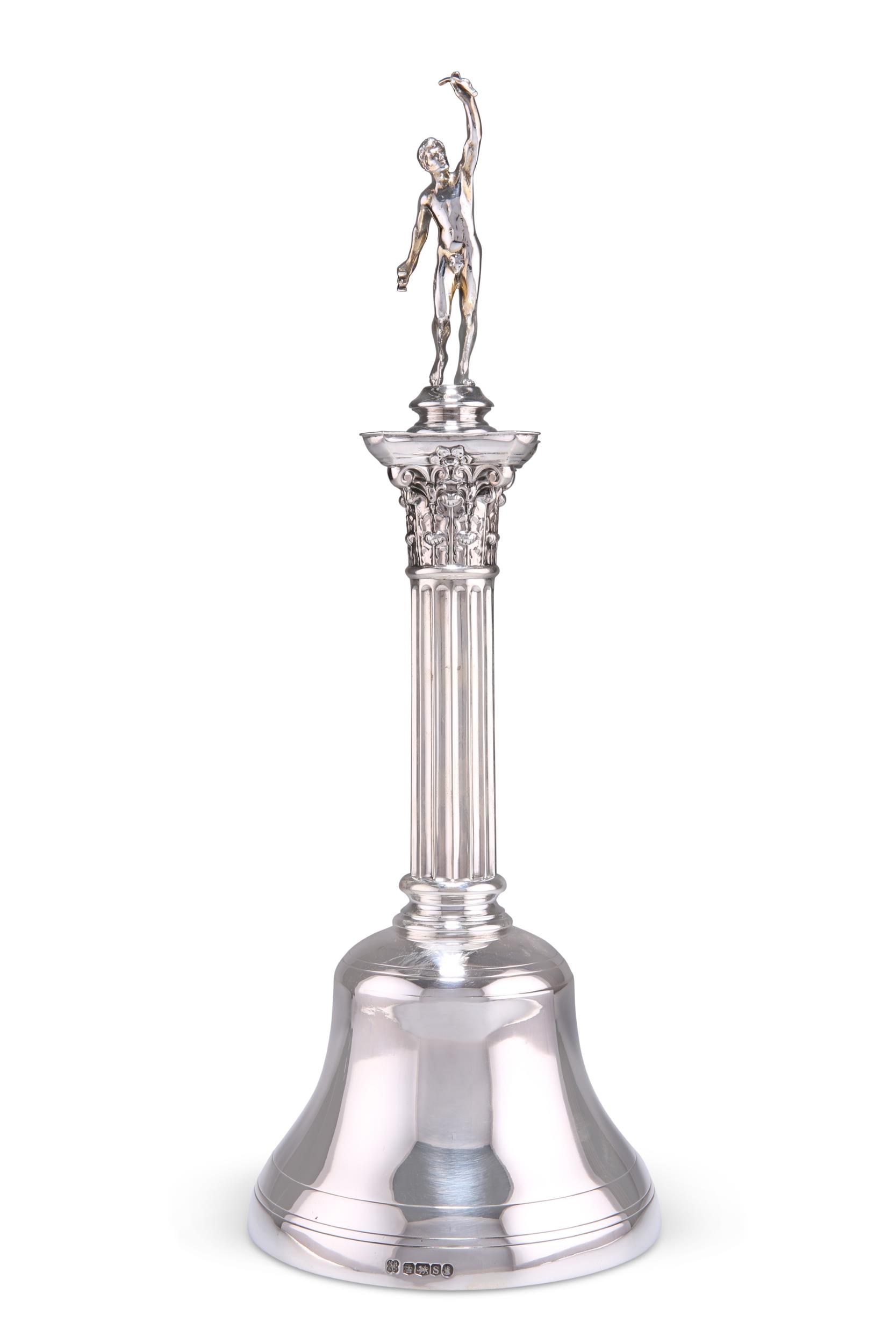 A LARGE GEORGE V SILVER COLUMNAR TABLE BELL - Image 4 of 8