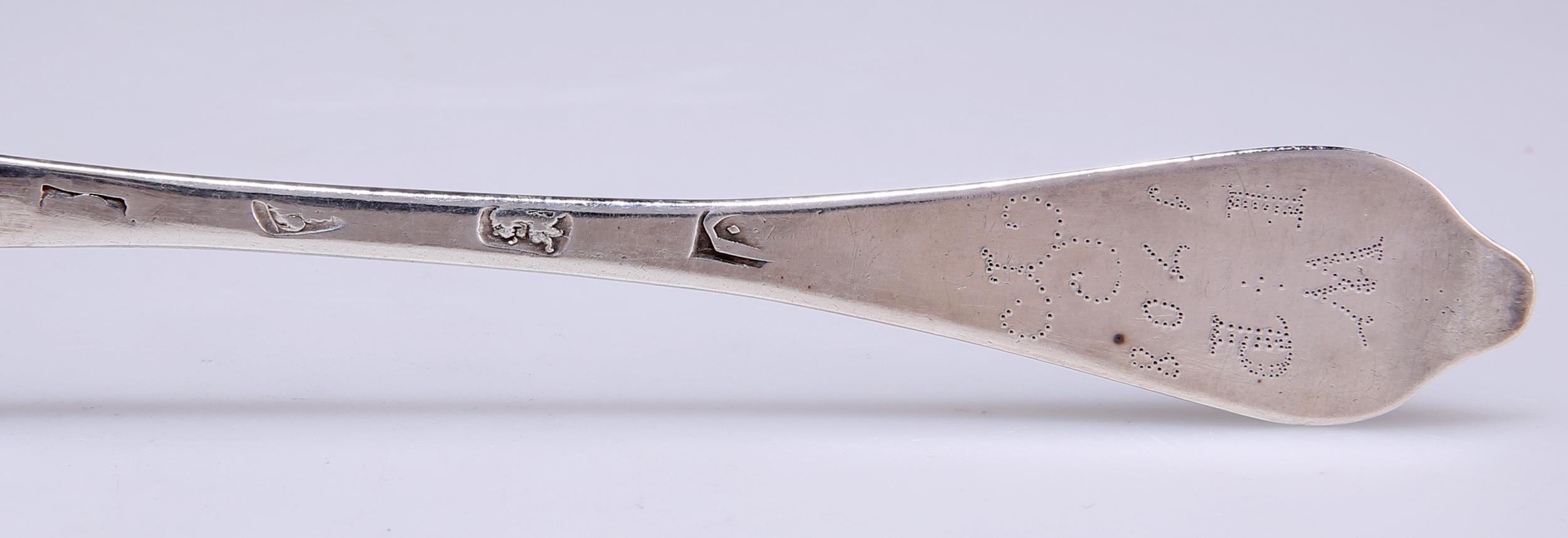 A QUEEN ANNE SILVER DOG-NOSE SPOON - Image 6 of 6