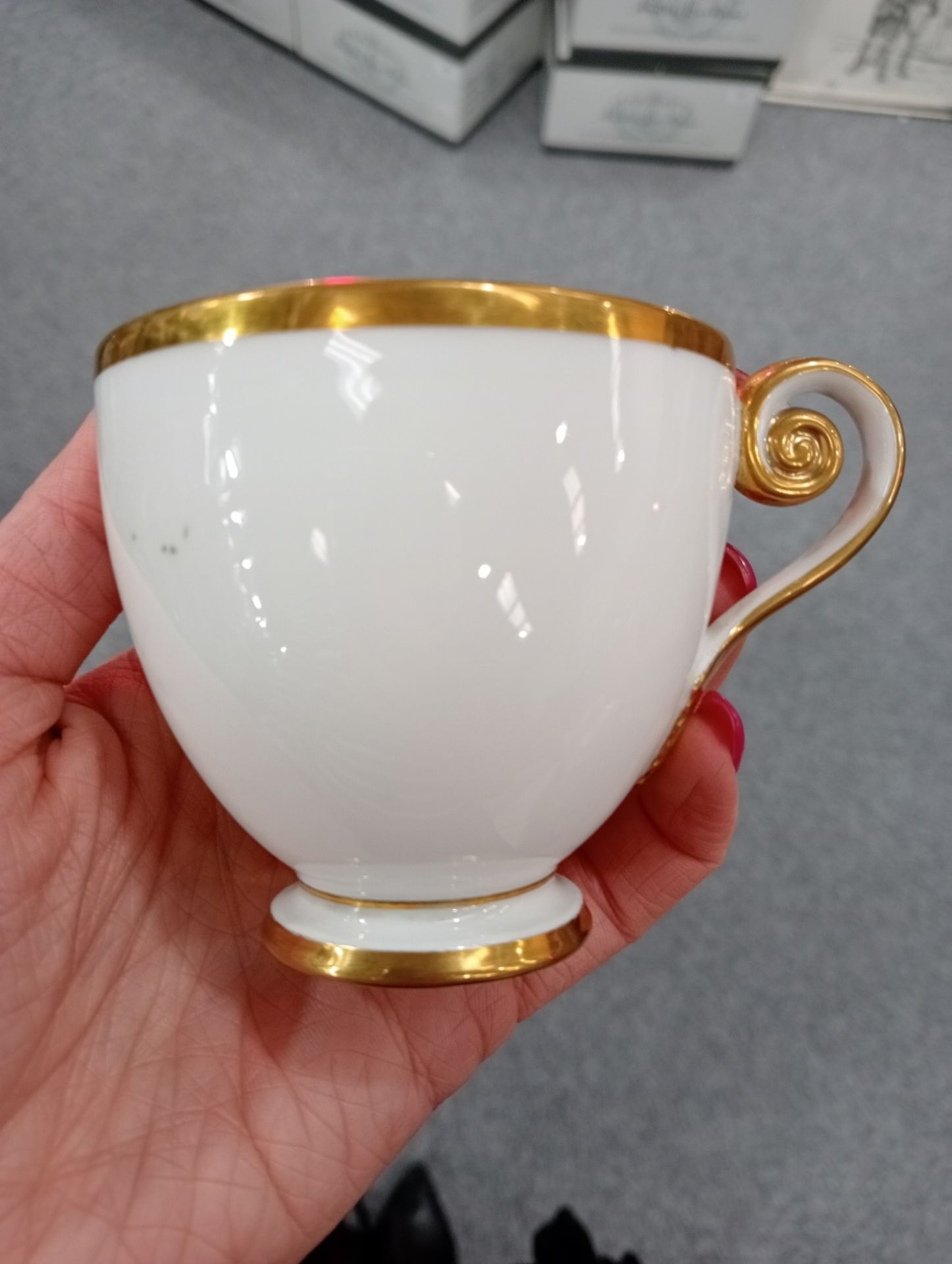 A 19TH CENTURY SÈVRES-STYLE CABINET CUP AND SAUCER - Image 2 of 23