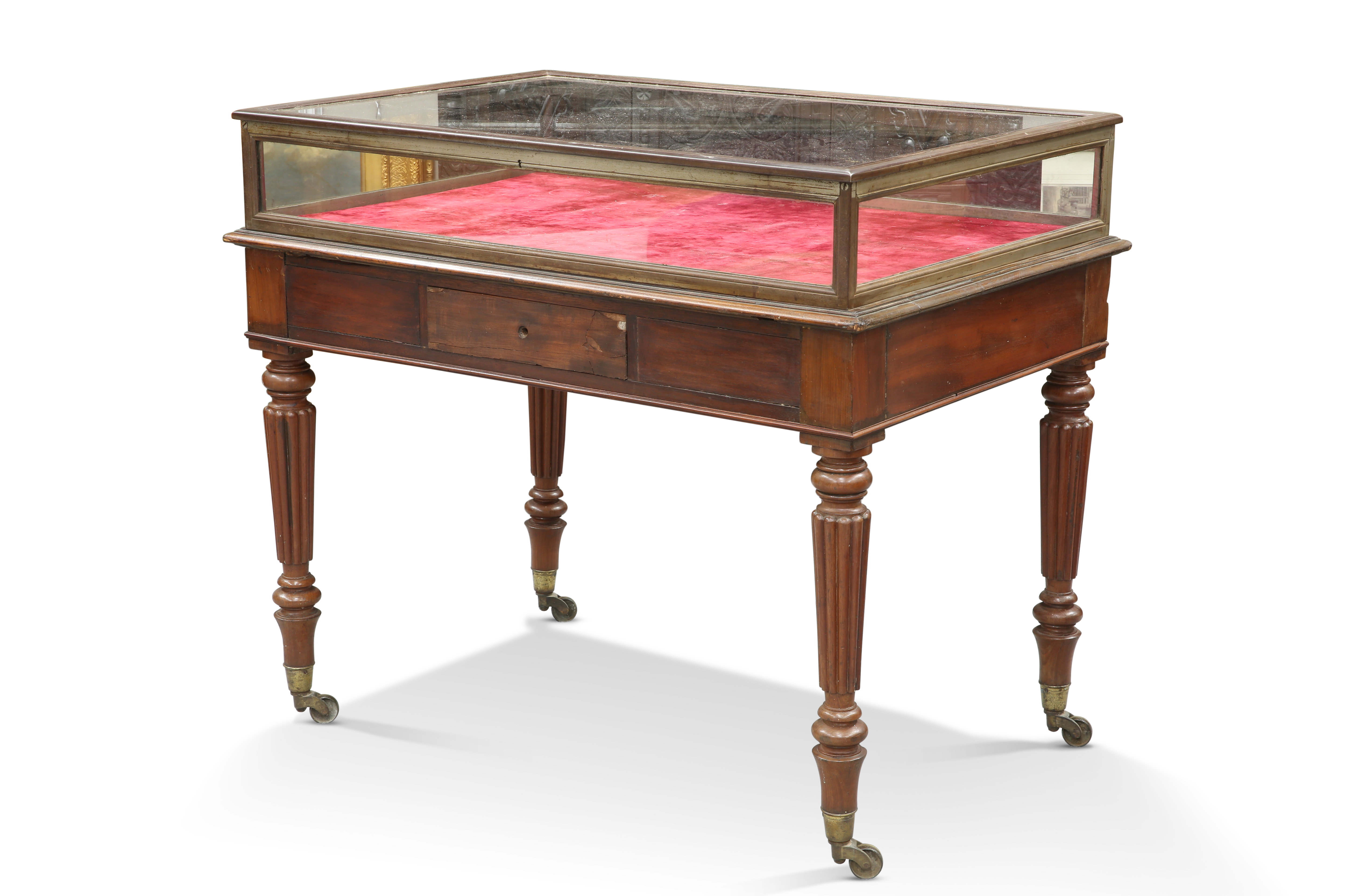 A 19TH CENTURY MAHOGANY DISPLAY TABLE, BY GILLOWS