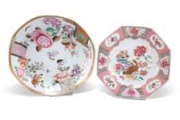 A CHINESE EXPORT FAMILLE ROSE PLATE, 18TH CENTURY