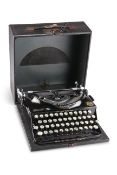 A VINTAGE IMPERIAL "THE GOOD COMPANION" TYPEWRITER