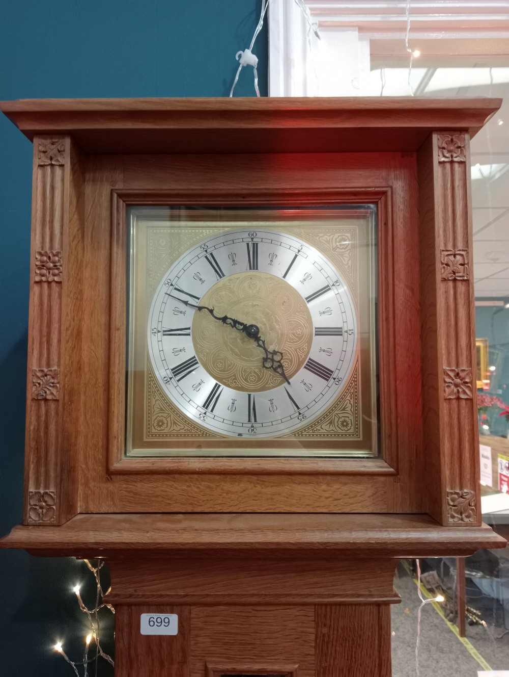 ROBERT THOMPSON OF KILBURN, A MOUSEMAN OAK LONGCASE CLOCK - Bild 9 aus 9