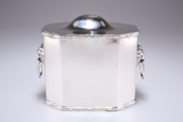 A GEORGE V SILVER BISCUIT BOX