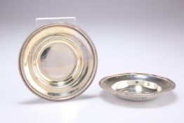 A PAIR OF GEORGE III SILVER DISHES