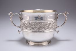 AN AMERICAN STERLING SILVER TWO-HANDLED PORRINGER