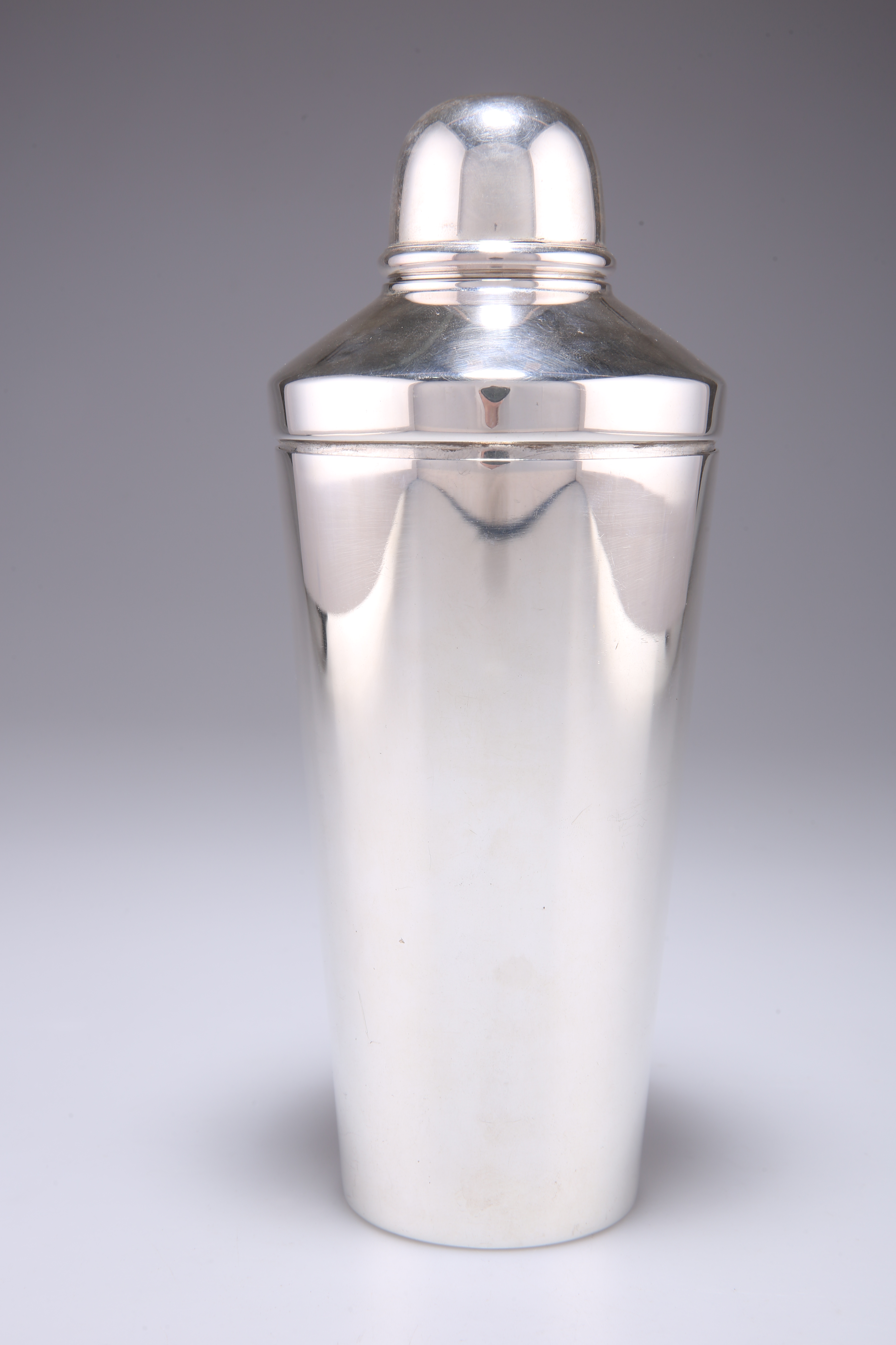 AN ELIZABETH II BRITANNIA STANDARD SILVER COCKTAIL SHAKER - Image 2 of 4