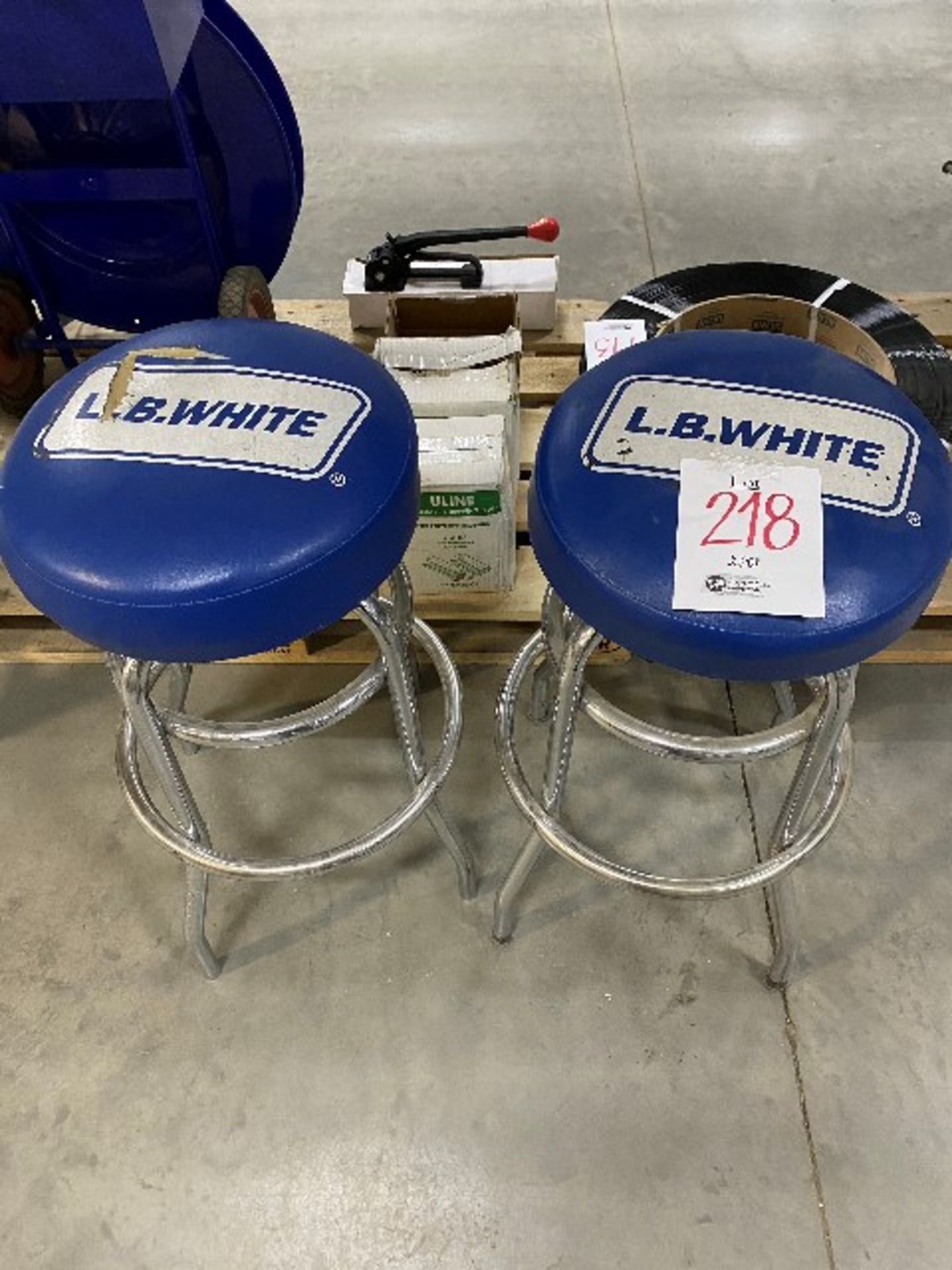 Shop stools, 2pcs