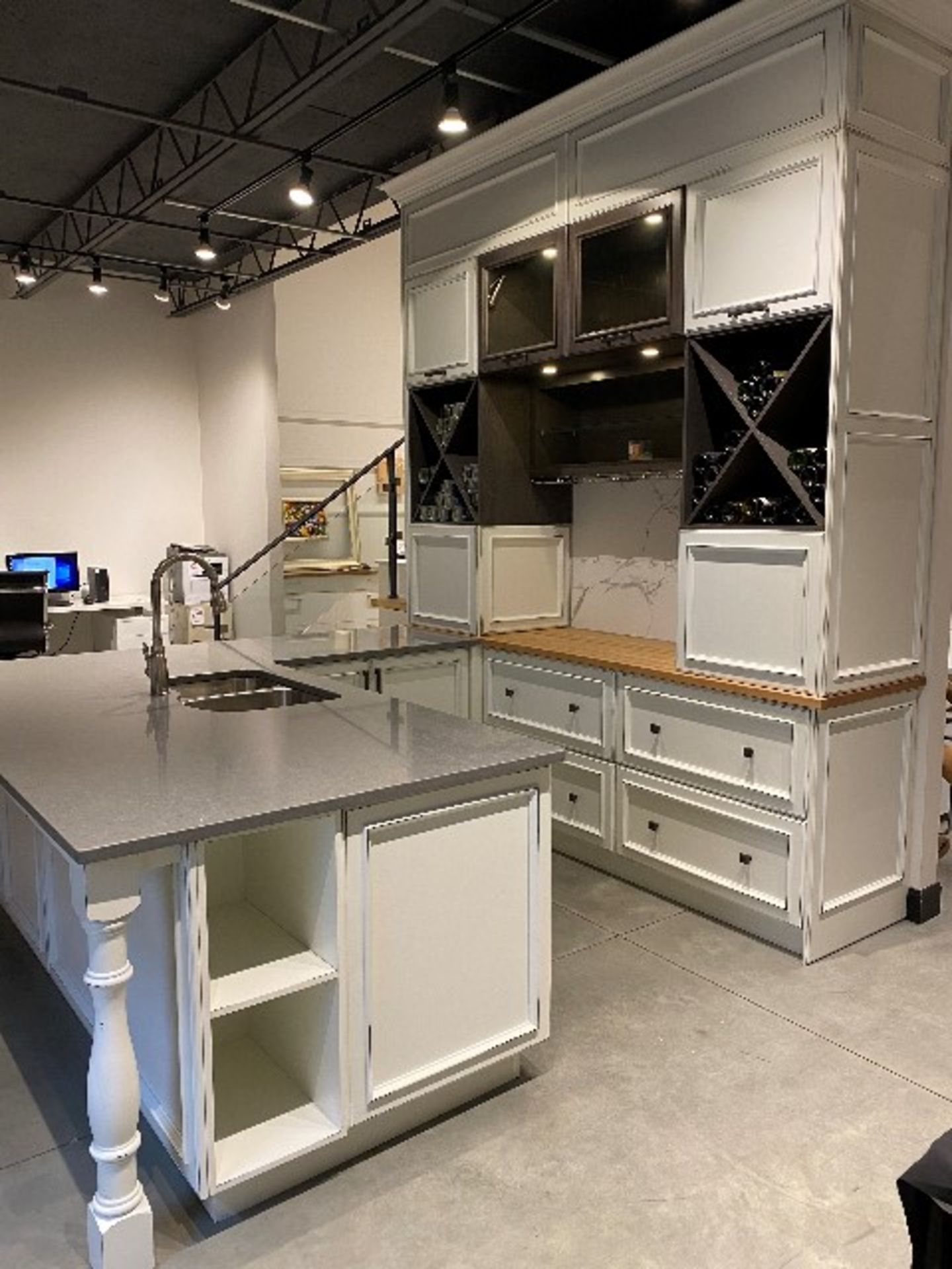 Kitchen w/island sink, faucet, cabinets, etc... 98” x 114” - Image 3 of 8