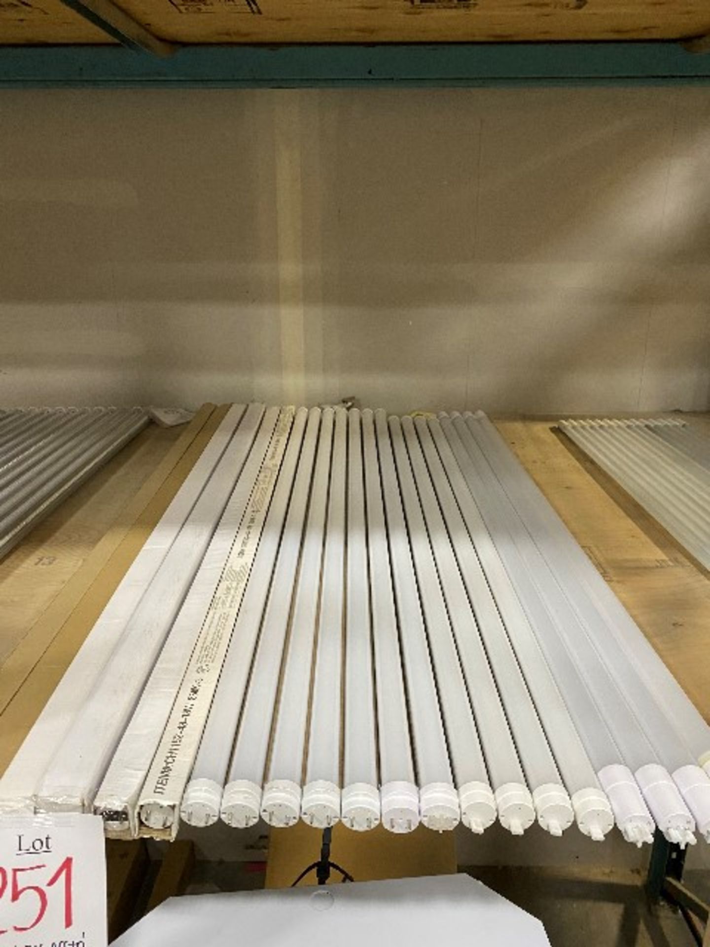 LOT, Assorted LED fluorescent tube lights, 21pcs