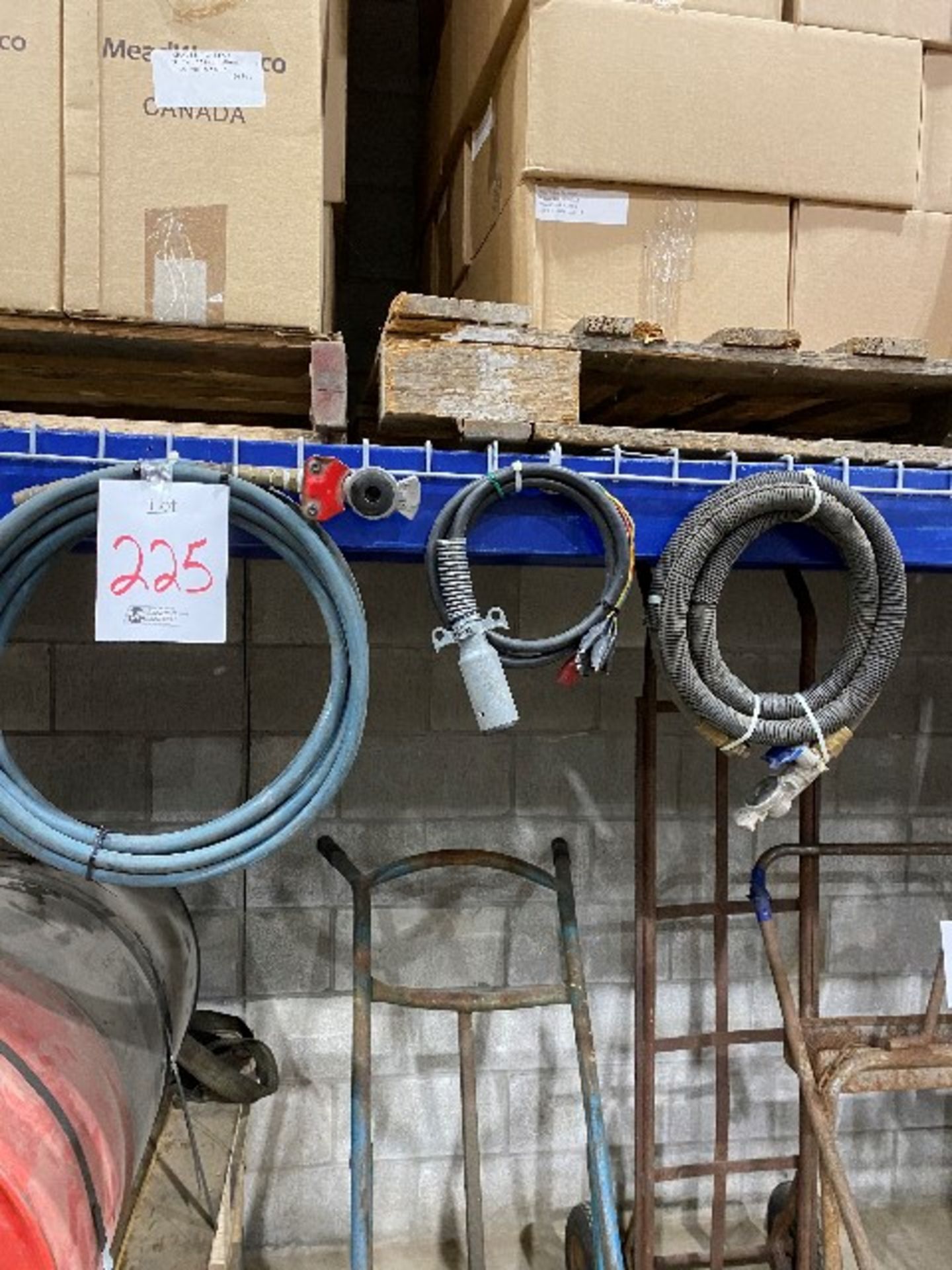 Assorted van hoses, etc..., 3pcs