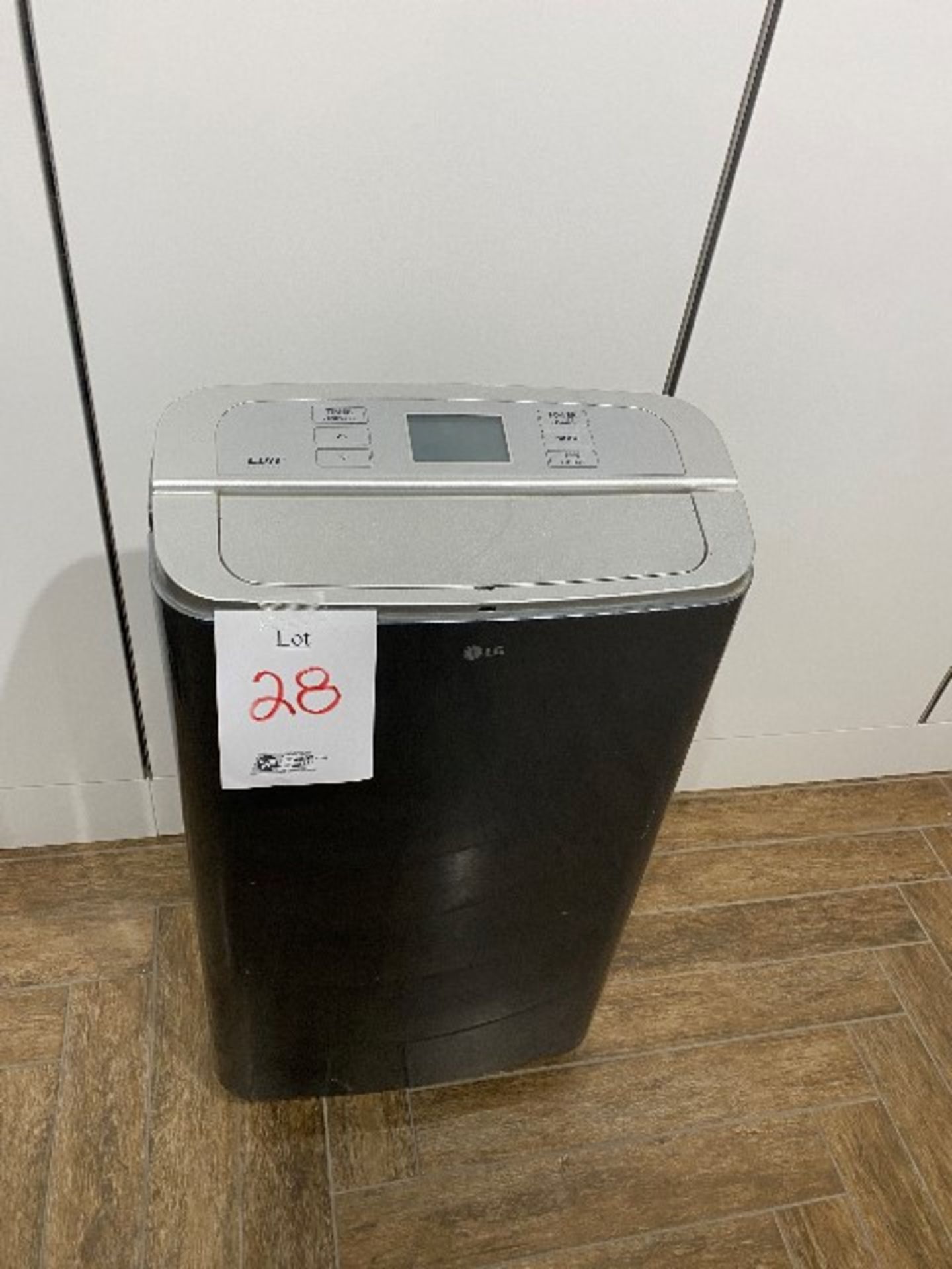 LG LP131BXR Portable air conditioner, 13000 BTU