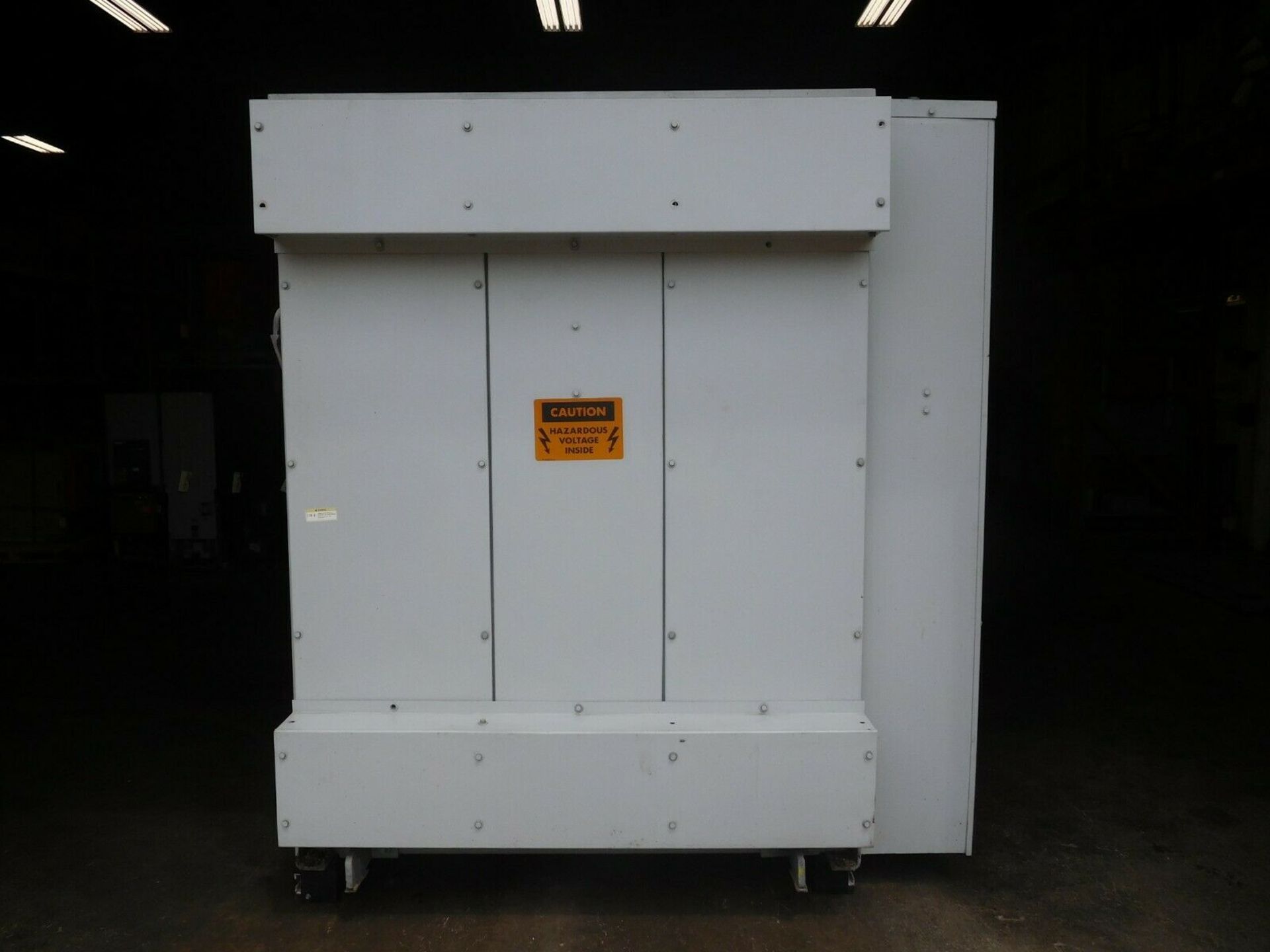 GE 750/1000 KVA Dry Type Transformer. 2400-480Y/277 V. 3 Ph. Class AA. - Image 3 of 5