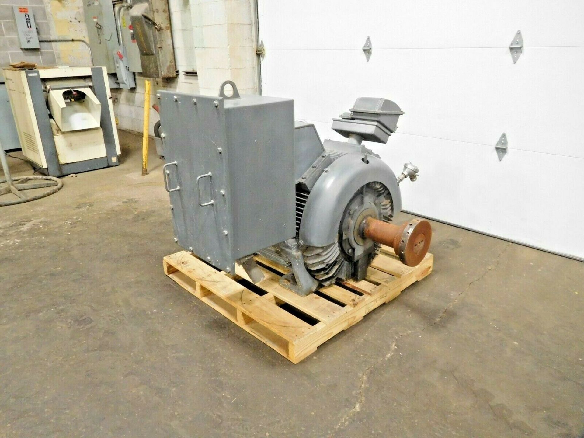 Teco Westinghouse KG2504 Motor. 250 HP. 1780 RPM. 4000 V. 5007B. TEFC. 60 Hz. 3 Ph. AEHGTK. - Image 3 of 4