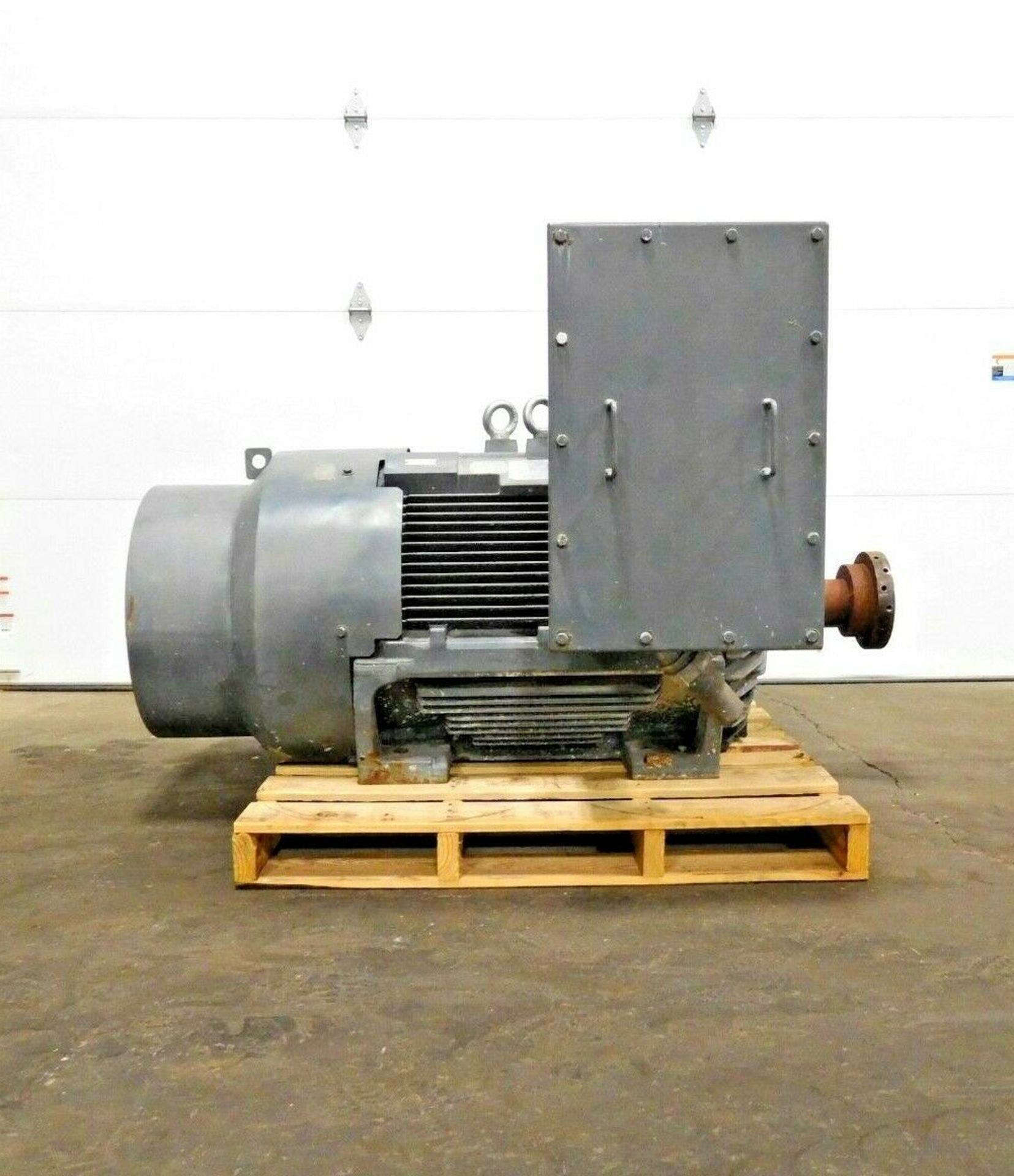 Teco Westinghouse KG2504 Motor. 250 HP. 1780 RPM. 4000 V. 5007B. TEFC. 60 Hz. 3 Ph. AEHGTK.