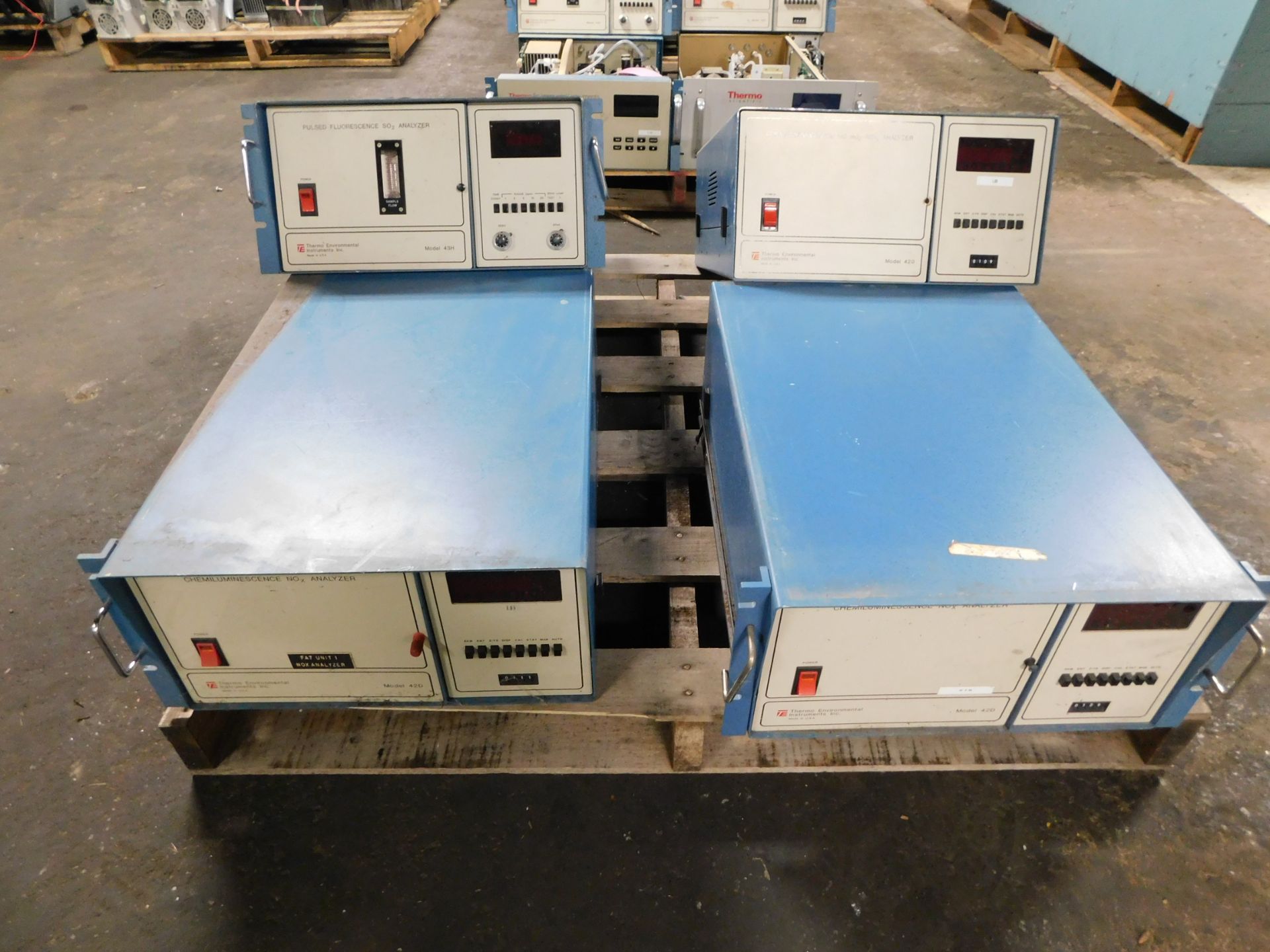 Pallet of Thermo CEMS Equipment - (3) 42d, 43h - Image 2 of 2