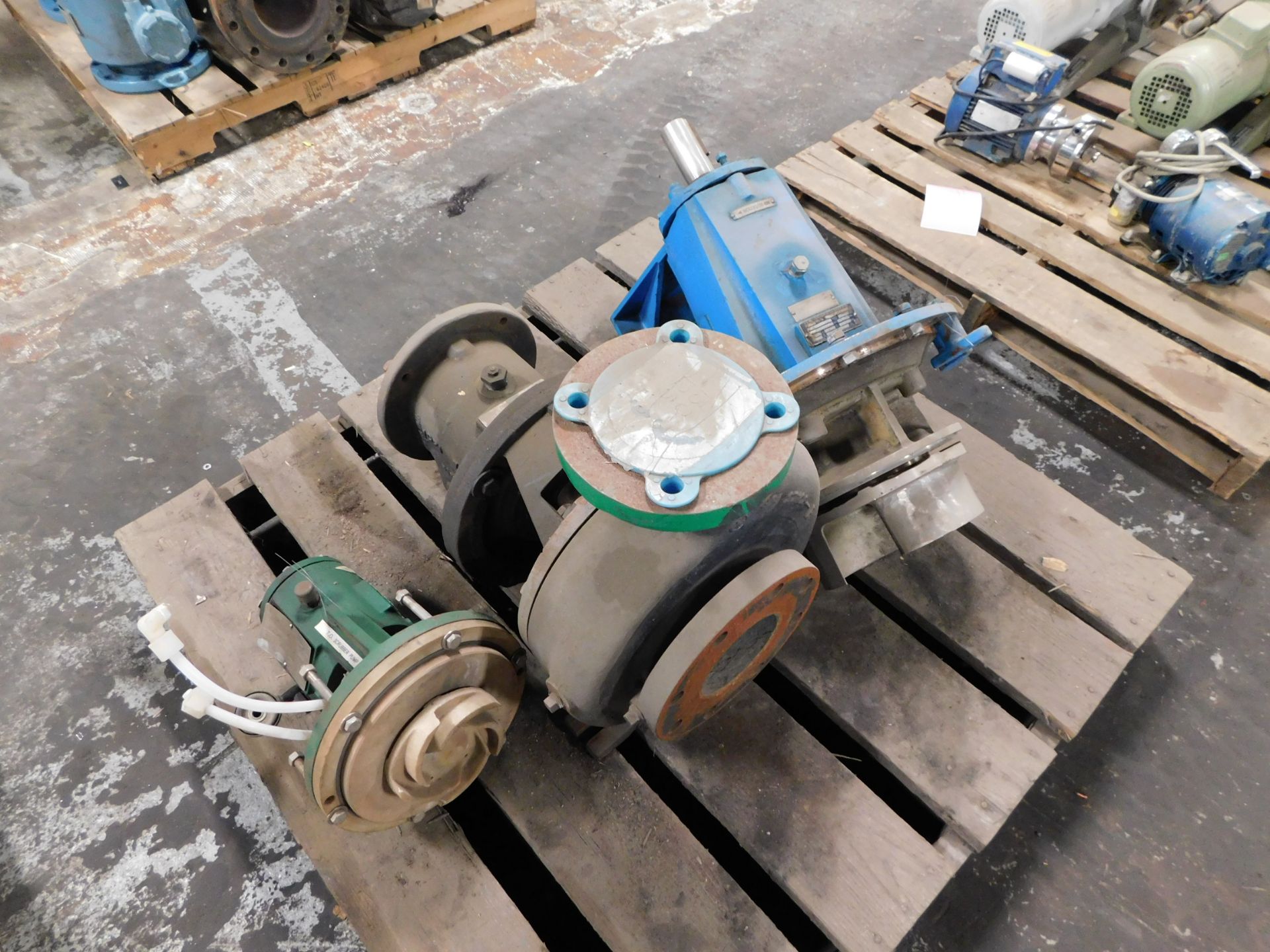 Pallet of Miscellaneous Centrifugal Pumps - Goulds, Gusher, Fybroc