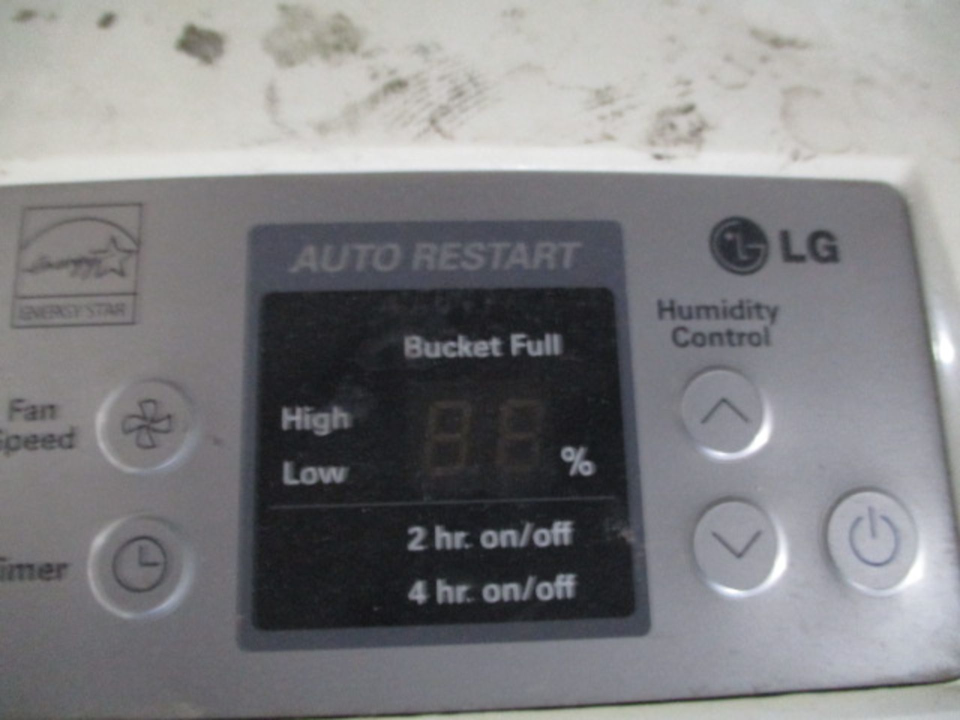 LG LD301EL 30 Pint Dehumidifier - Image 3 of 7