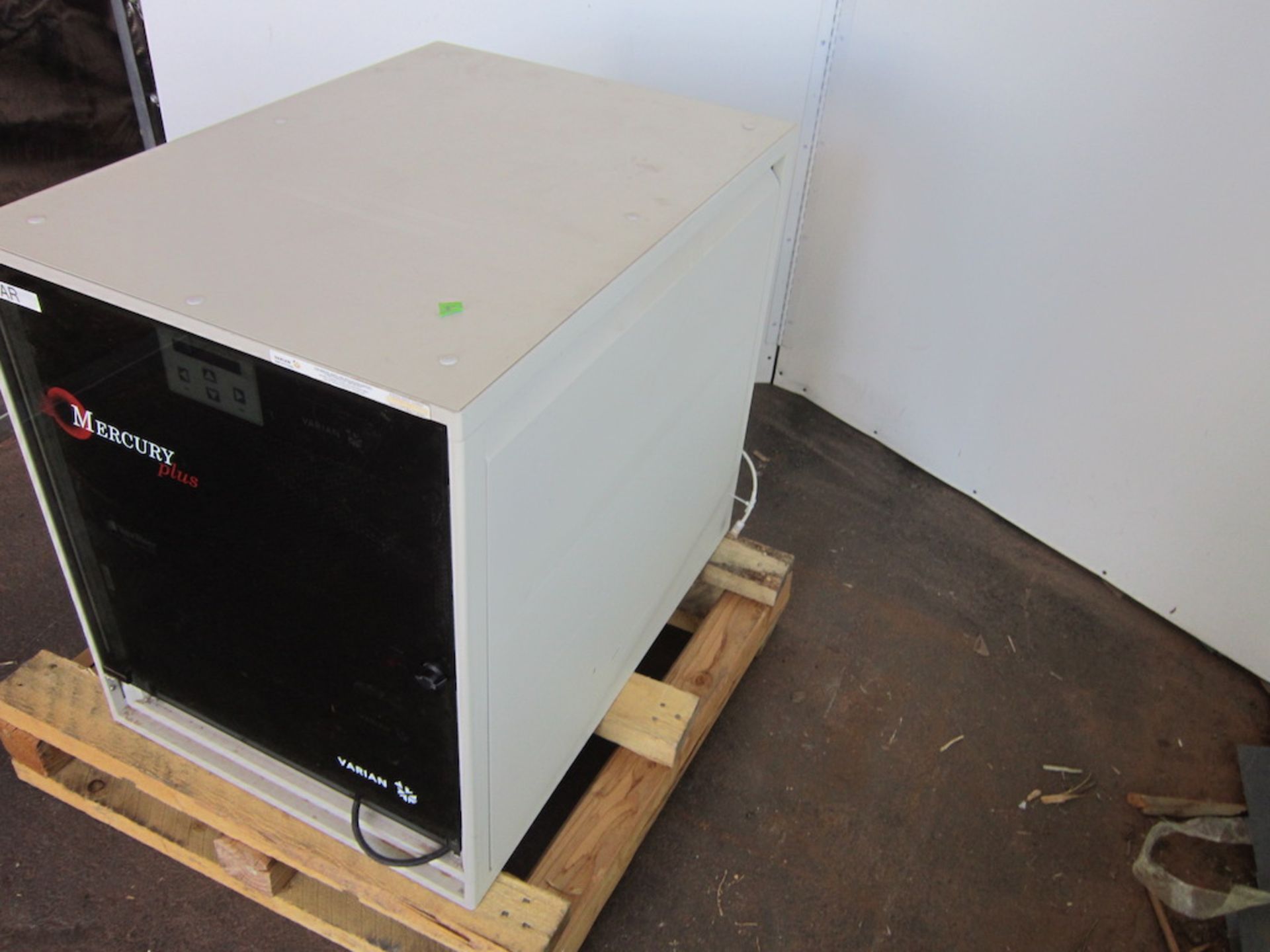 Varian Mercury Plus Temperature Controller L900 System - Image 3 of 7