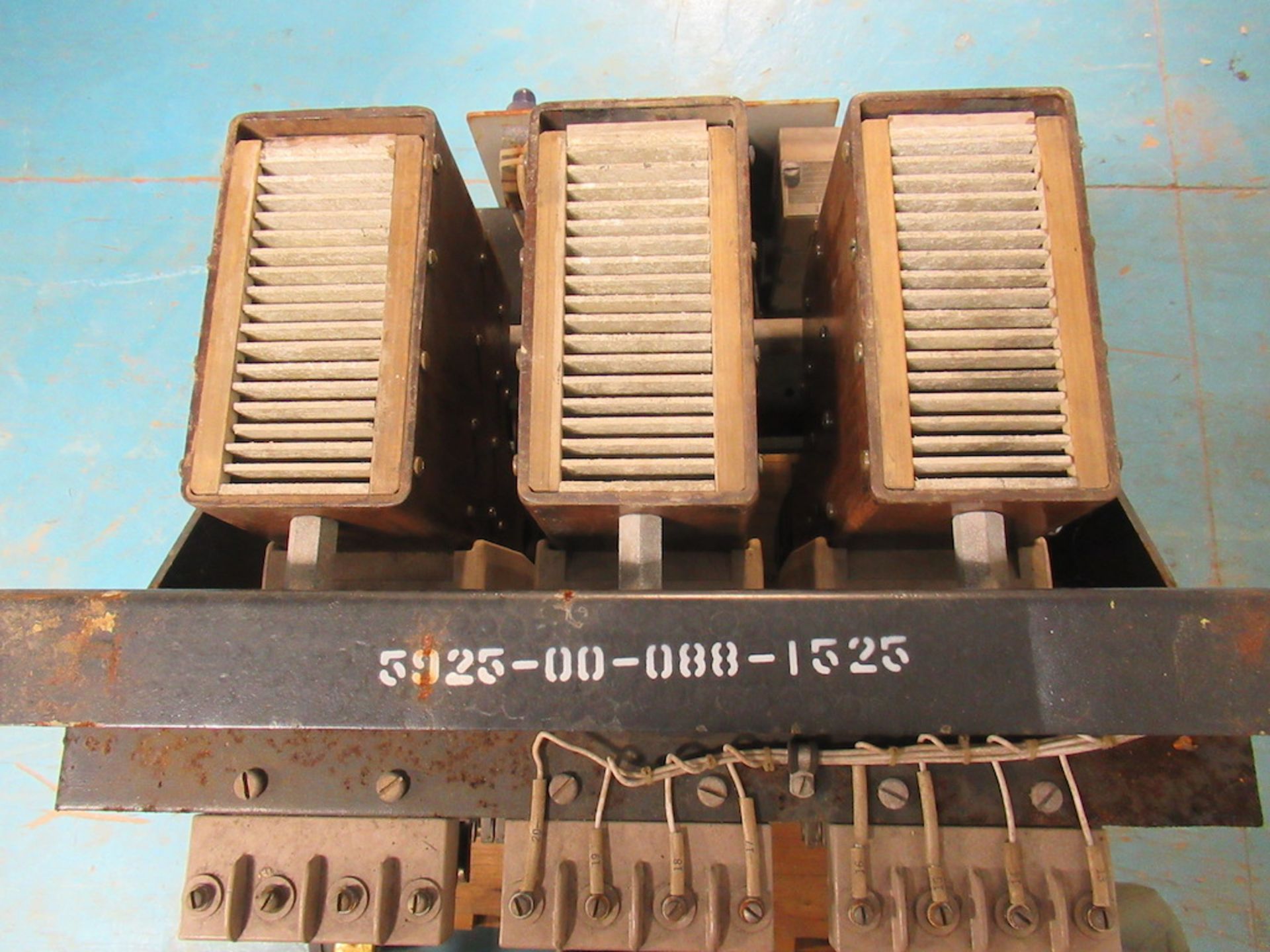 Westinghouse 16000A Frame Circuit Breaker - Image 5 of 11